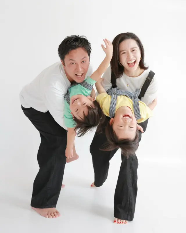 今回3回目のご来店の双子ちゃん、小さいは緊張ぎみでしたが、お兄さんになって沢山の笑顔で撮影出来ました！成長を感じますね🥹次に会うときはどんな姿を見せてくれるか楽しみです！

#portrait #ポートレイト #photography #photoshoot #ig_kids #kids_japan #lifestudio  #ライフスタジオ #ライフスタジオ国分寺 #photoshoot #kidsportraits #kids #子供写真 #kidsphotography #heart_jp #写真 #写真好きな人と繋がりたい #heart_jp #家族写真　#familyphotography #双子 #双子男子 #twins #tokyophotographer